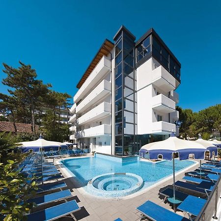 Hotel Bellevue Lignano Sabbiadoro Exterior foto