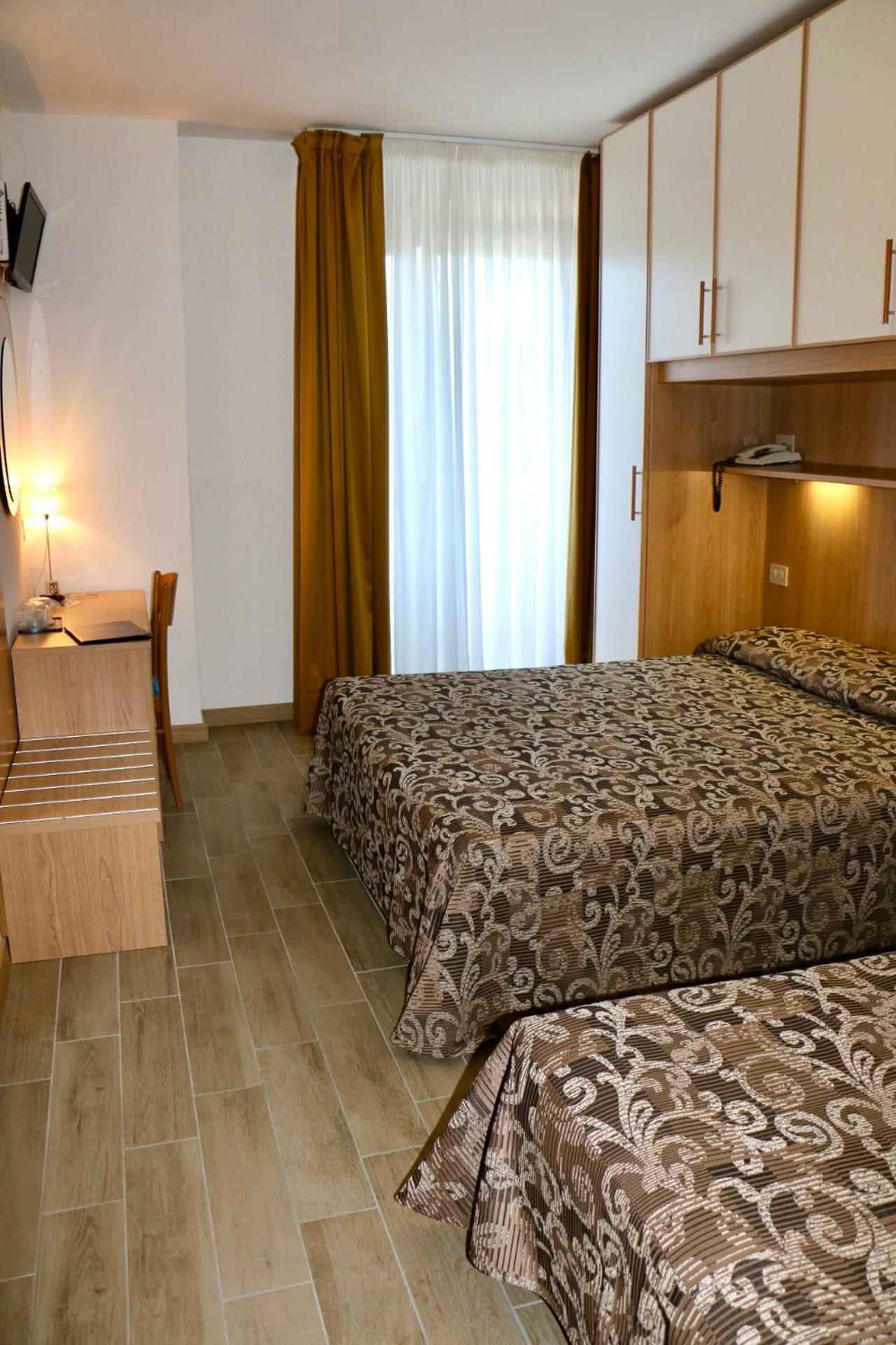 Hotel Bellevue Lignano Sabbiadoro Exterior foto