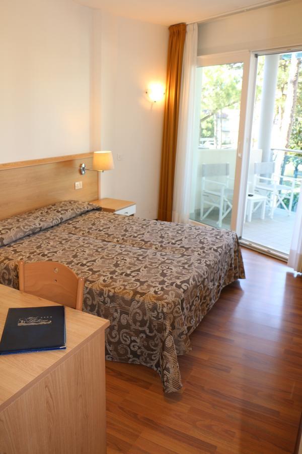 Hotel Bellevue Lignano Sabbiadoro Exterior foto